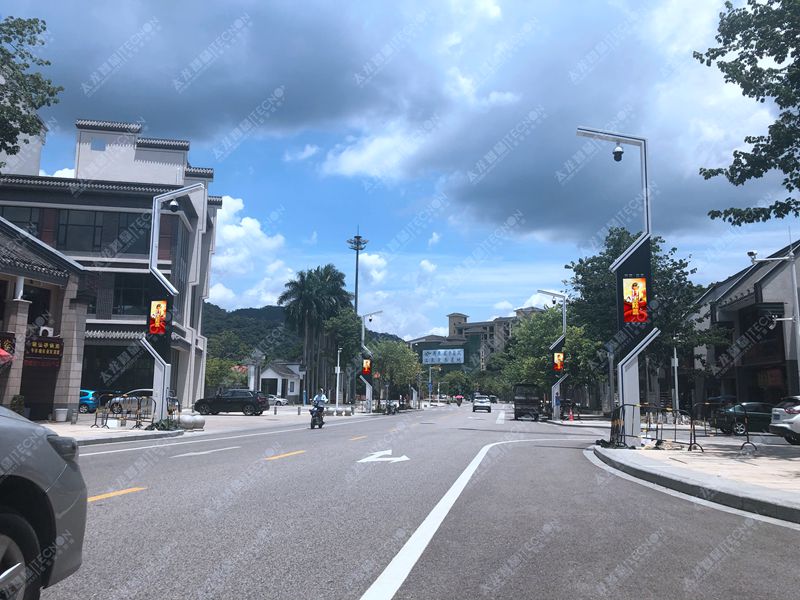 led燈桿屏|智慧燈桿屏|立柱廣告機(jī)|led廣告機(jī)|落地廣告機(jī)|智慧路燈|智慧燈桿屏|燈桿廣告機(jī)|智能廣告機(jī)|燈桿屏|智慧燈桿顯示屏 led燈桿屏|智慧燈桿屏|立柱廣告機(jī)|led廣告機(jī)|落地廣告機(jī)|智慧路燈|智慧燈桿屏|燈桿廣告機(jī)|智能廣告機(jī)|燈桿屏|智慧燈桿顯示屏