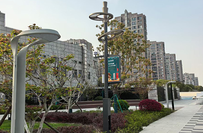 LED燈桿屏,LED廣告機(jī) LED燈桿屏,LED廣告機(jī)