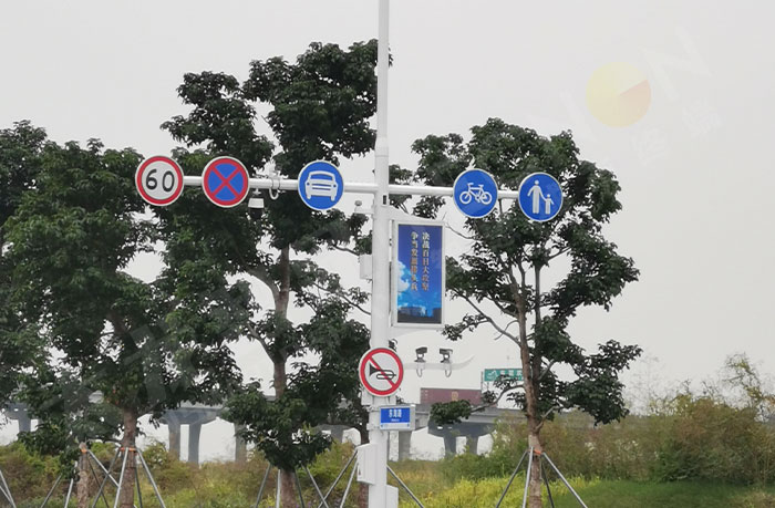 led燈桿屏|智慧燈桿屏|led廣告機(jī)|智慧路燈屏|戶(hù)外LED廣告機(jī)|燈桿屏|智慧燈桿|智慧路燈 led燈桿屏|智慧燈桿屏|led廣告機(jī)|智慧路燈屏|戶(hù)外LED廣告機(jī)|燈桿屏|智慧燈桿|智慧路燈