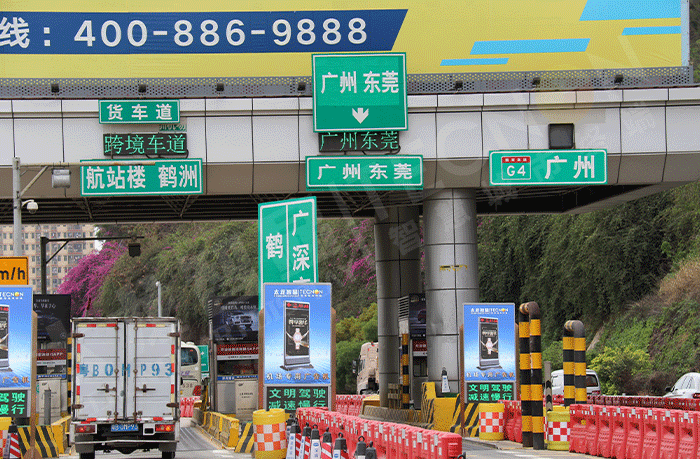 led燈桿屏|智慧燈桿屏|led廣告機(jī)|智慧路燈屏|戶外LED廣告機(jī)|燈桿屏|智慧燈桿|智慧路燈 led燈桿屏|智慧燈桿屏|led廣告機(jī)|智慧路燈屏|戶外LED廣告機(jī)|燈桿屏|智慧燈桿|智慧路燈